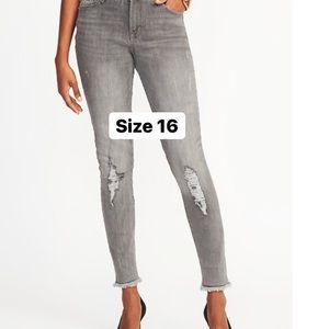 SZ 16 Rockstar Midrise Skinny Jeans Distressed Gray Old Navy